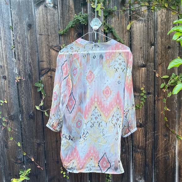 Fun blouse - Picture 2 of 4